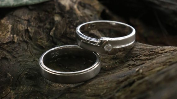 Della & Adit | Glamour