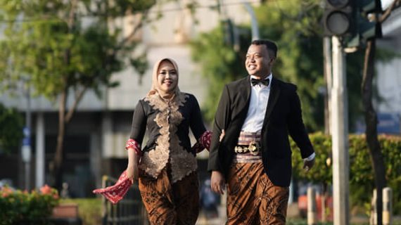 Efendi & Aisya | Megan