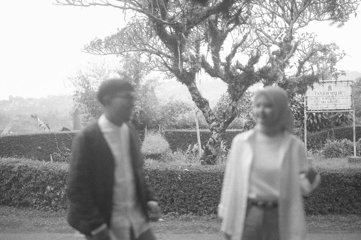 Slide 1 atas the bride groom