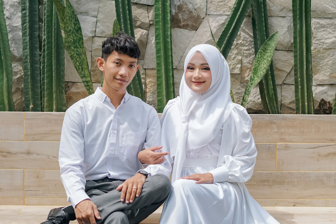 E (Akad) _ P (Galeri Slide)