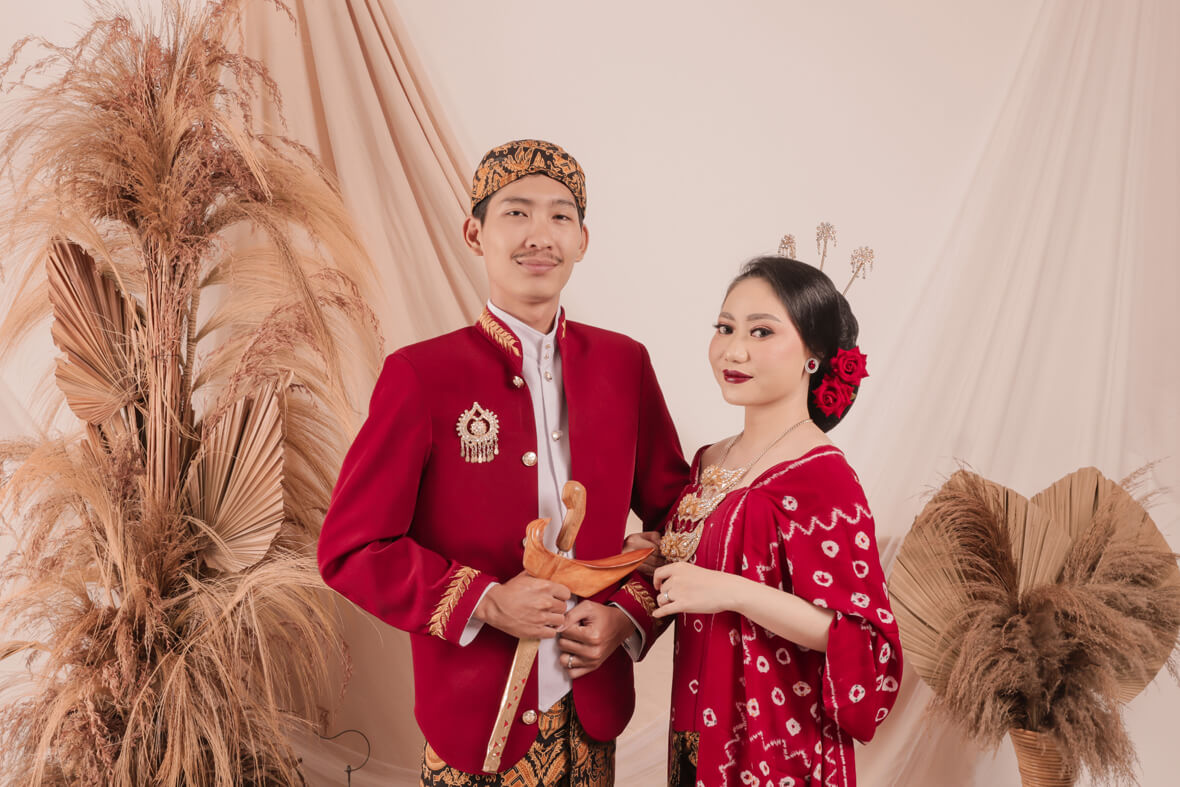 (PAGE 7) GALLERY SLIDE KE 4