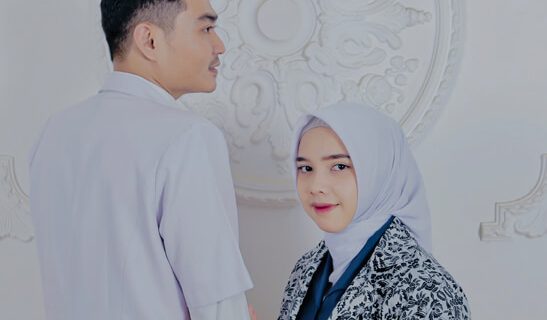 Radha & Dinar | SAGE