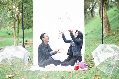 NINGSIH & HENDRA | mewa