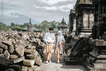 Thessy & Damar | SAGE