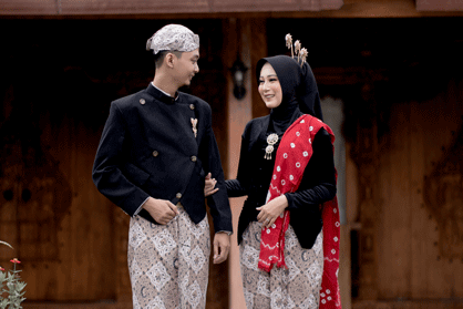 Puspita & Musthofa | Megan