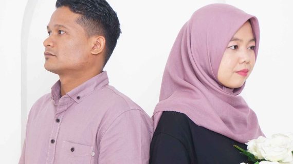 Lolita & Candra April