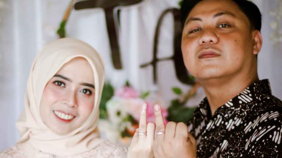 Tika & Angga | Megan