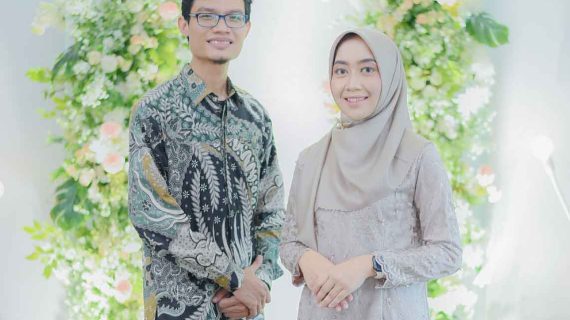Efi & Fajar  | Megan