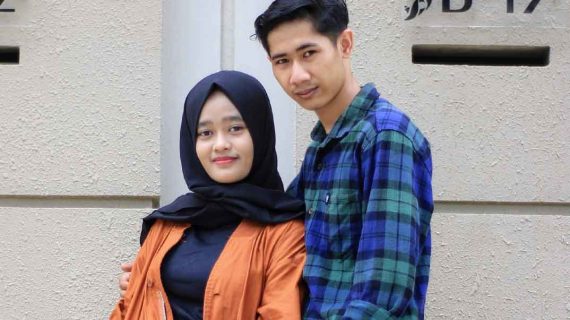 Ayu & Gebby Afril Warjuna Tessa Brown