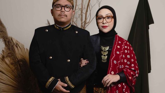 Garnis & Nomi | Megan