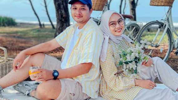 SARI & FIKRI | mewa