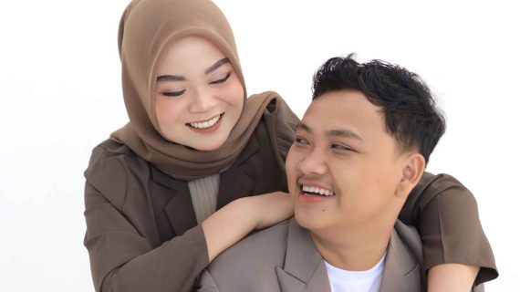 Novi & Adi | Glamour