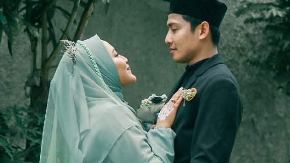 Azizah & Deden | Glamour