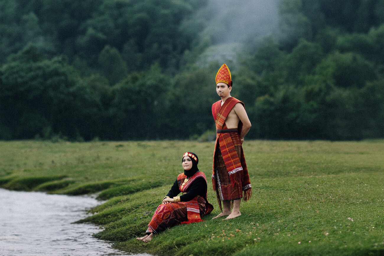 2. halaman 2 ( the wedding...)(masuk galery bergerak)_1