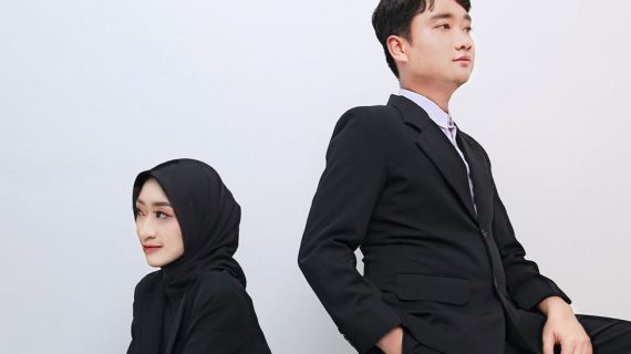 Ayu & Bidin | Glamour