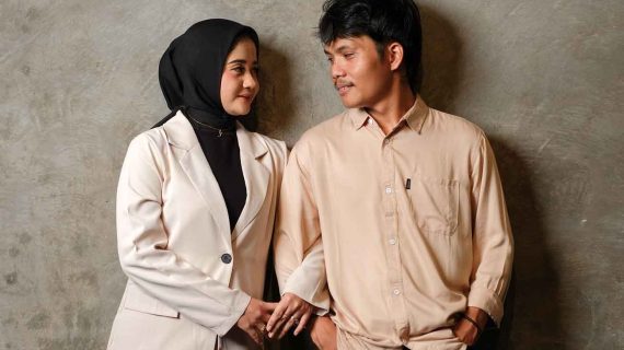 Windy & Joni Template April