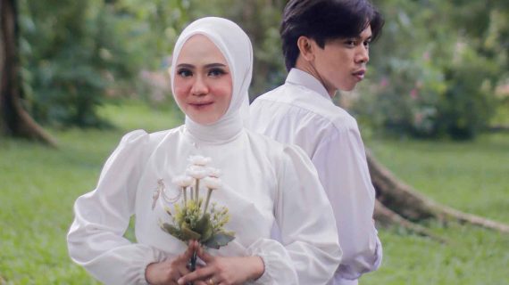 Aziza & Alex Template Serena Desain