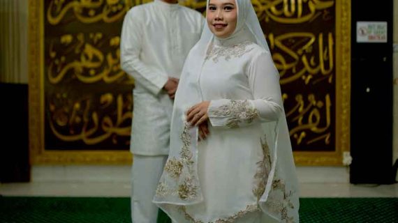 Putri & Enci | Glamour