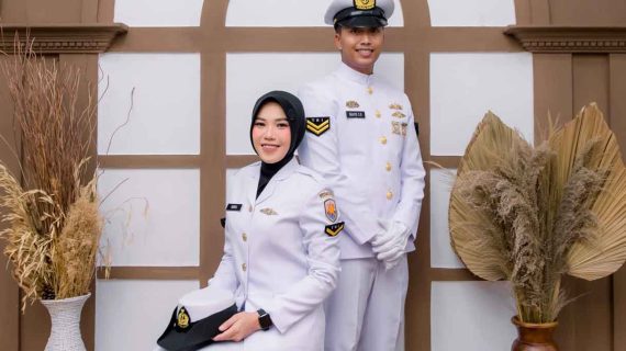 Fadhila & Wahyu | Glamour