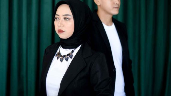 Putri & Yen Yen Lani