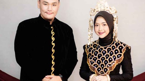 Farah & Faris | mewa