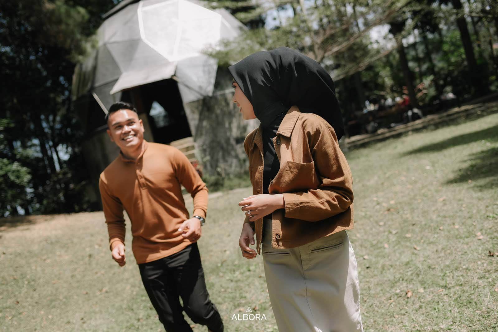 8. LANDSCAPE GIFT VAN_1220