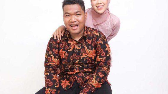 Mawar & Rizal| Megan