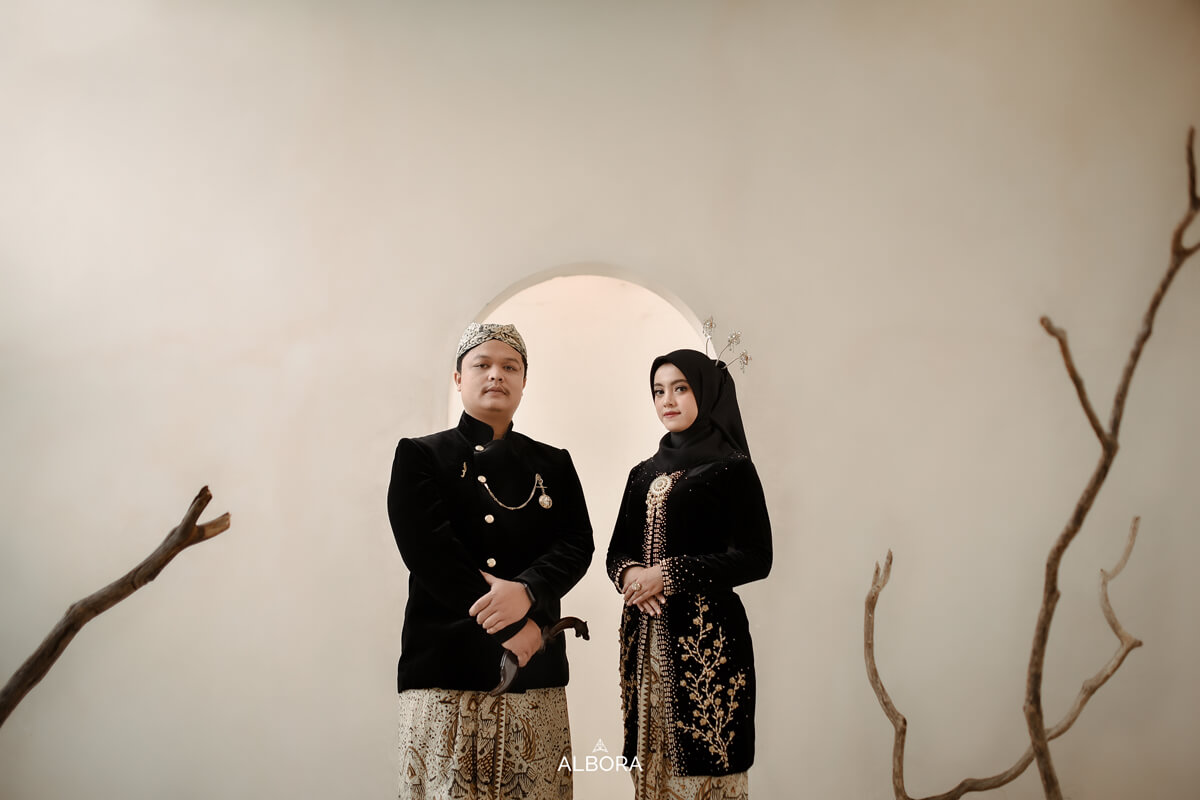 06BACKGROUND EVENT + Slide geser 1