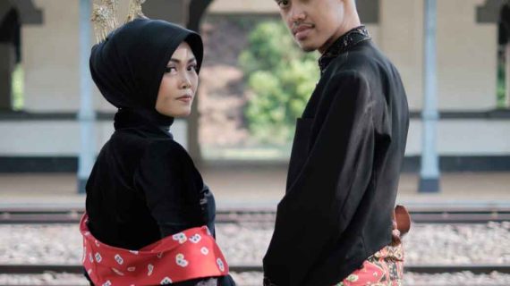 Arum & Rizky | Megan