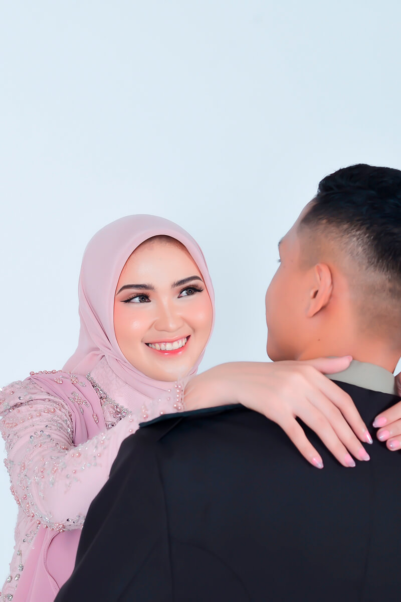 6. SLIDING GALLERY 6