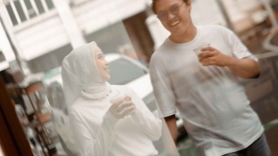 Nisha & Fauzi | Glamour