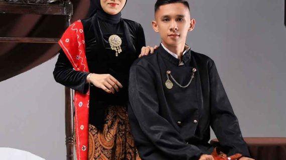 Mutia & Yoga | Glamour