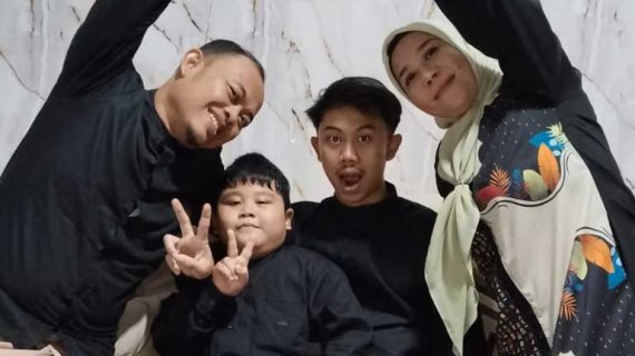 Faris Khitanan | Glamour