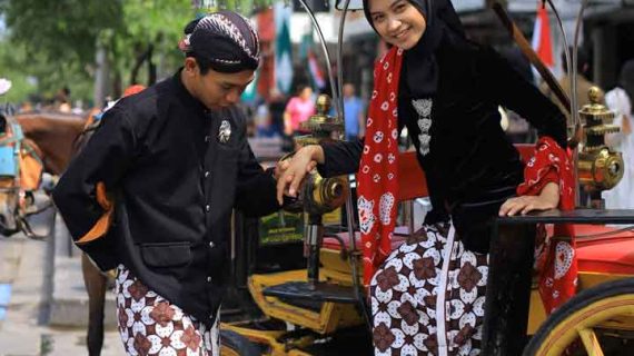 Reni & Opik | ALLURE