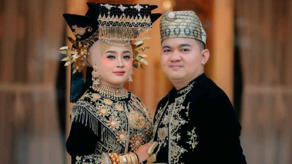 copy Nayla & Hamda | Glamour