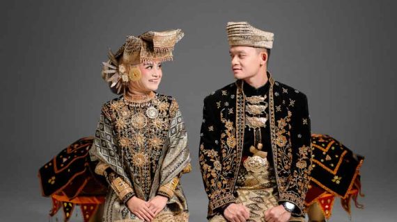 Feris & Yoga | Glamour