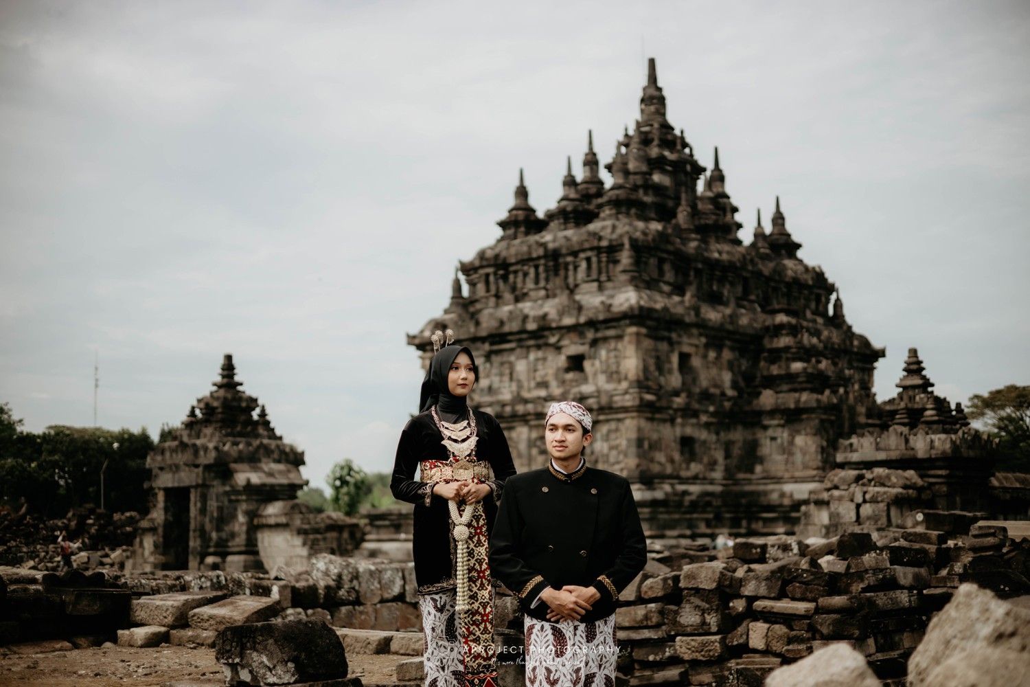 1thewedingdangaleri1ygfotobergerak