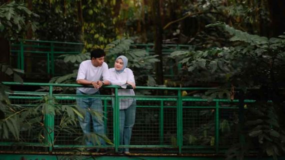 copy Nadia & Amal | ALLURE