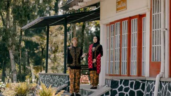 Nabila & Abang | Megan