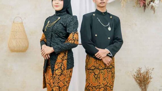 Putri & Wahyu | Glamour